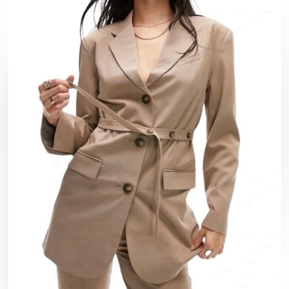 Topshop Belted Blazer (NWOT)